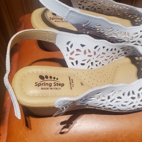 Spring Step White Open Toe Wedge Leather  Shoes/Sandals -  Size 7 (37) Like New - Picture 3 of 9
